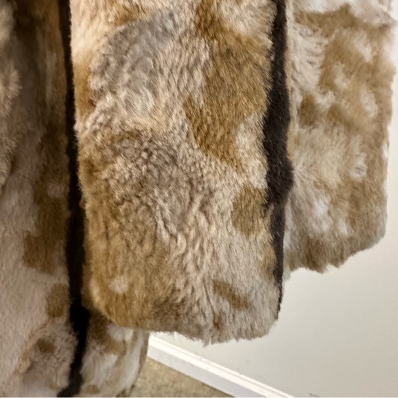 Vintage Women's 16 Faux Short Hair Fur Teddy Jacket Unique - Picture 16 of 16